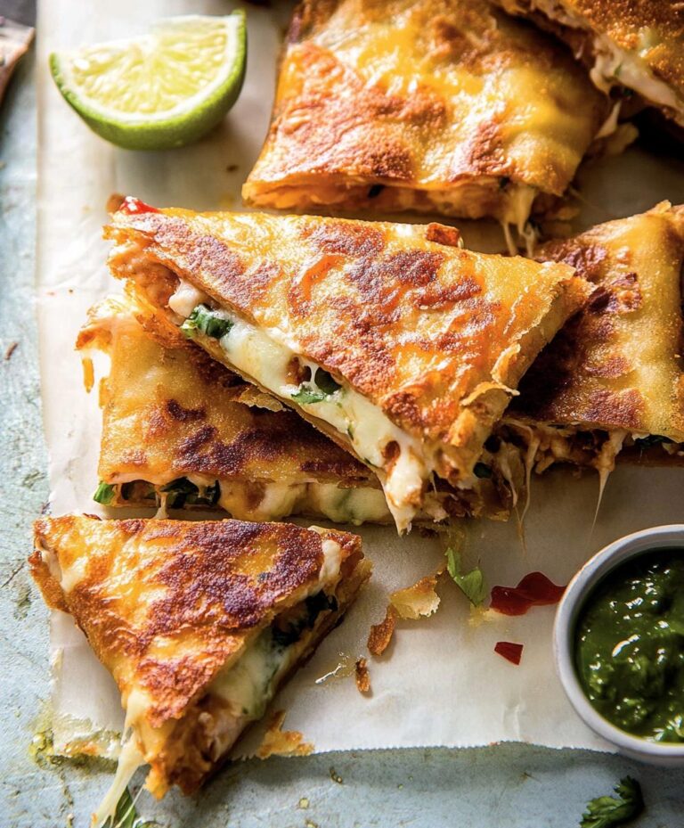 Folded Crispy Cheese And Chicken Wraps Recipe
